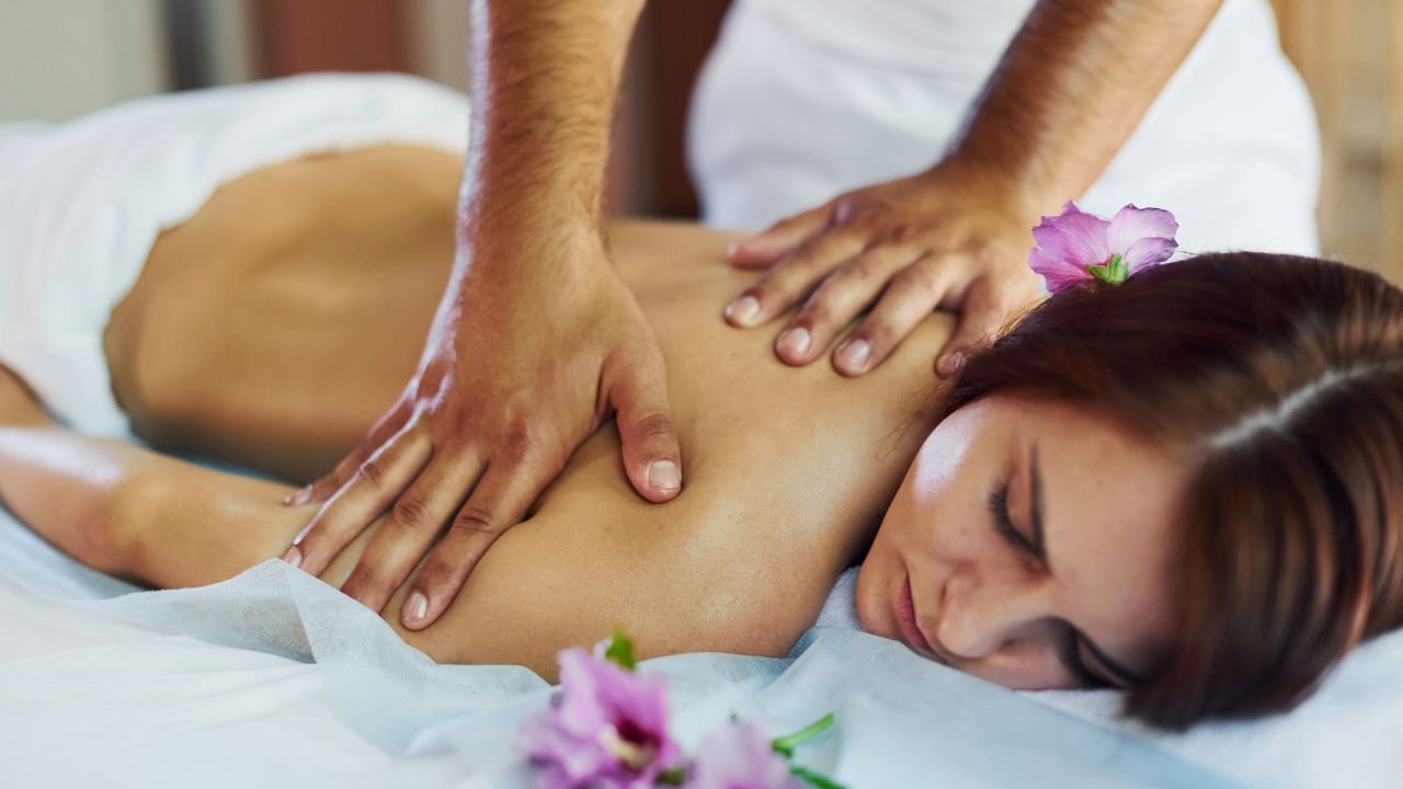 does massage help sciatica